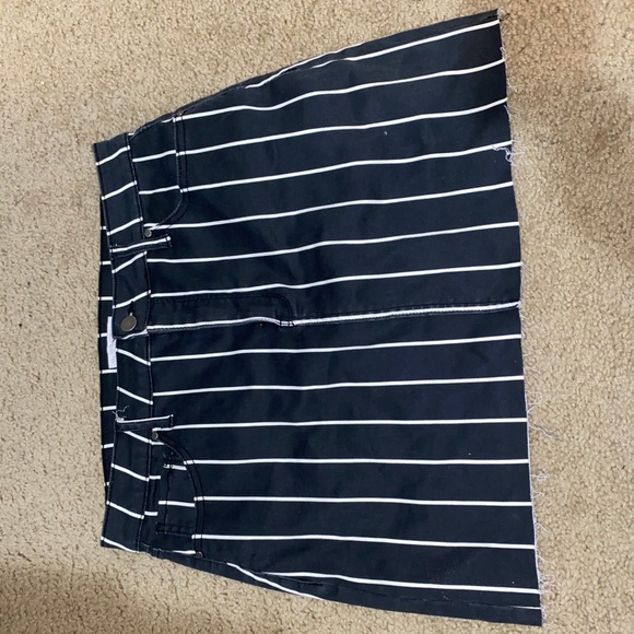 Skirt - Picture 1 of 4